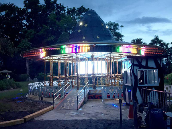 <b>魔幻主題轉馬飛天魔帽</b>